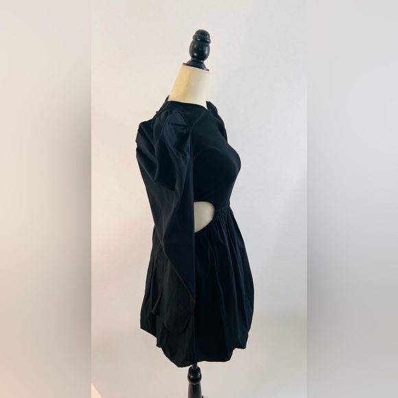 Black puff sleeve cut out Zara dress - new with tags - Picture 3 of 3